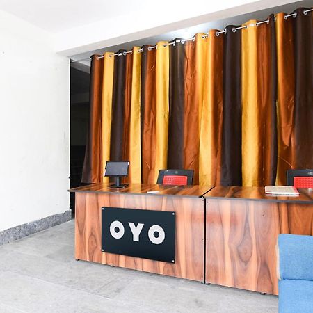 Hotel O Silk City Palace Brahmapur Buitenkant foto