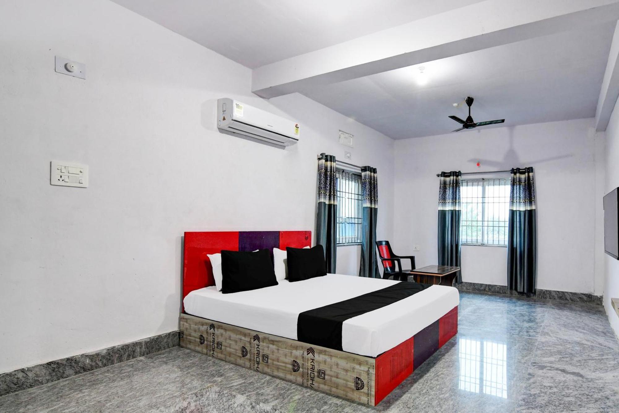 Hotel O Silk City Palace Brahmapur Buitenkant foto